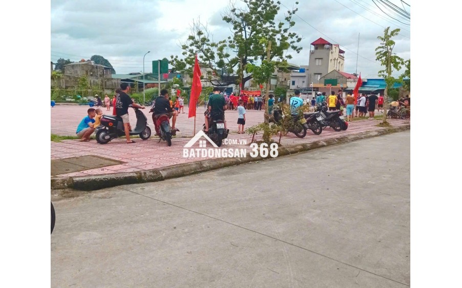 căn nhà gắn bó với gia đình tôi nay tôi cần bán nhà 2 tầng